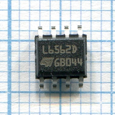 Микросхема L6562D