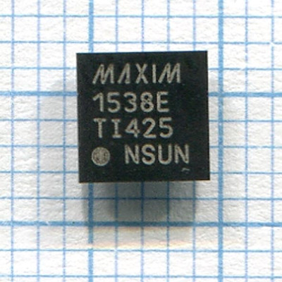 MAX1538ETI, PLCC