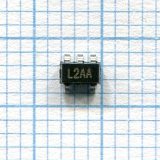 Микросхема MIC5235BM5 L2AA